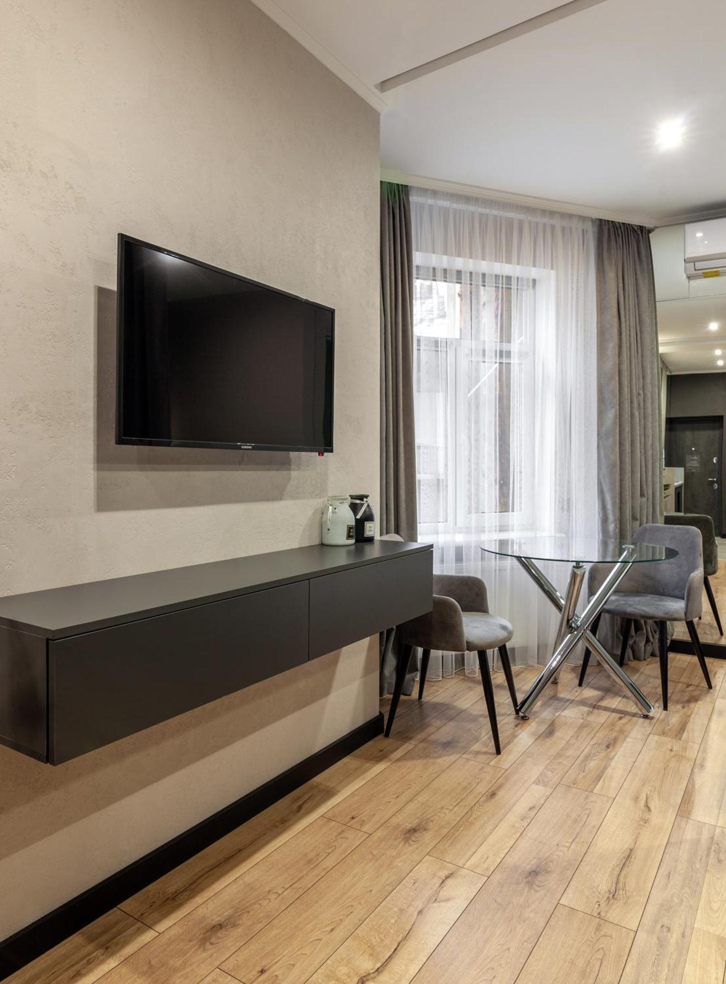 Studio Near Opera ลวีฟ ภายนอก รูปภาพ